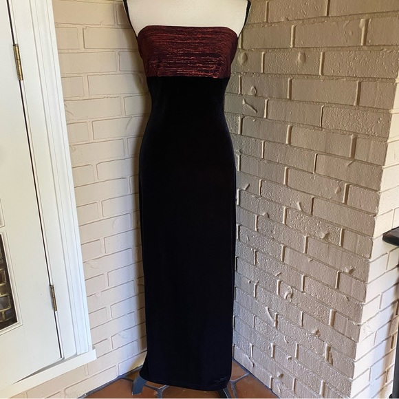 All that Jazz Dresses & Skirts - All That Jazz 90s Velvet Cocktail Dress VTG Whimsygoth Vamp Grunge Backless L